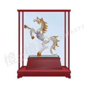 琉璃馬到成功