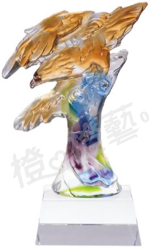 琉璃獎座「攀向頂點的凝望」-獎牌獎座獎盃藝品「退休、績優表揚、升官、榮陞」-鏤空彩色琉璃