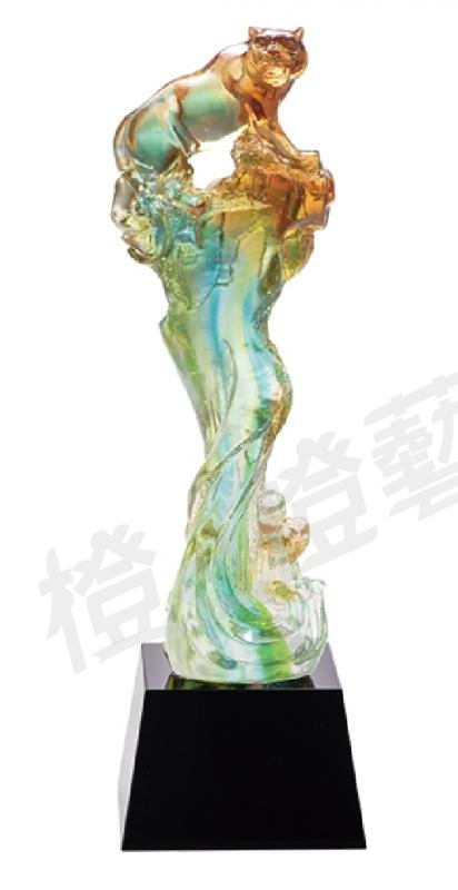 琉璃獎座「氣動山河之虎嘯」-獎牌獎座獎盃藝品「退休、績優表揚、升官、榮陞」-鏤空彩色琉璃
